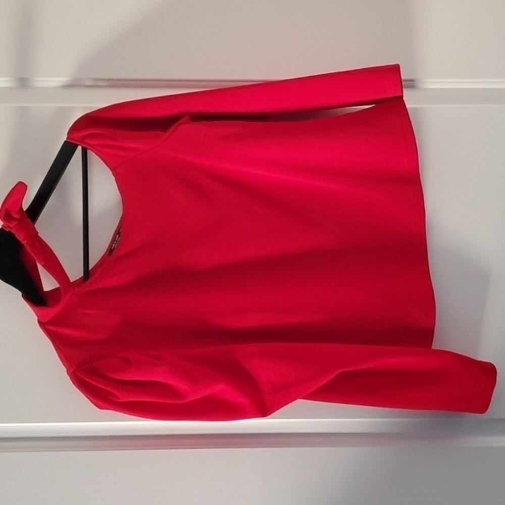 Shein top size 1XL bow front asymmetrical neck top red‎